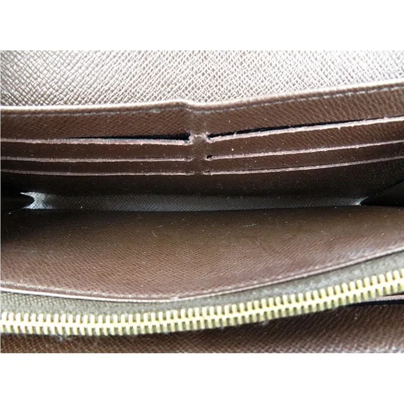 Louis Vuitton Damier Ebene Wallet - Picture 11 of 16